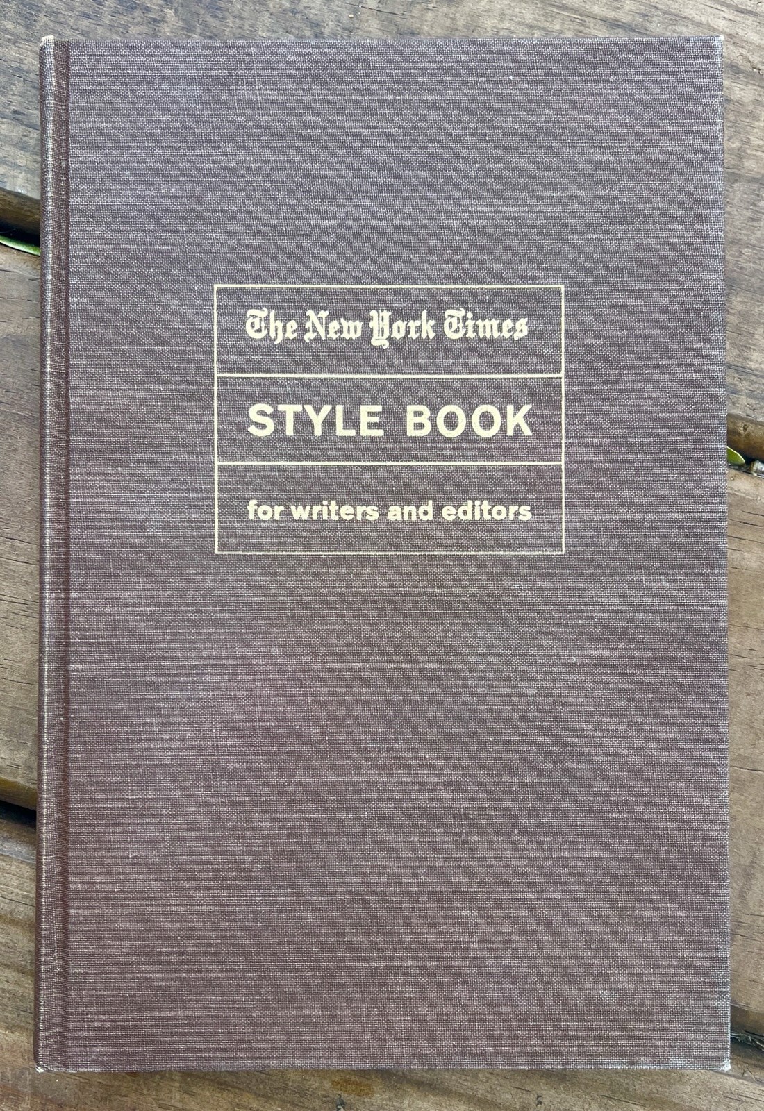 NY Times Style Book Writers Editors 1962 Owned by editor at Macmillan Conde Nast