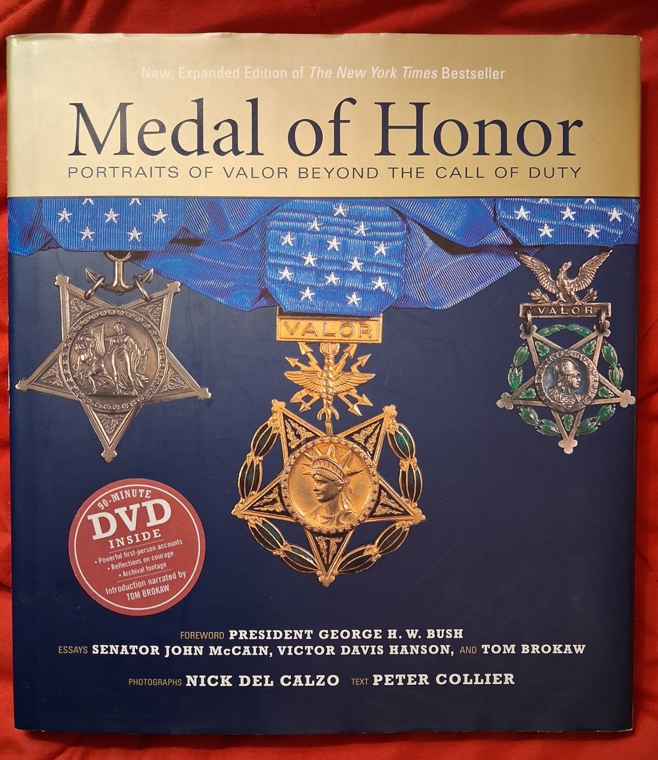 Medal of Honor HC w/DVD Multi MOH Signed Copy Nett Fox Provenance