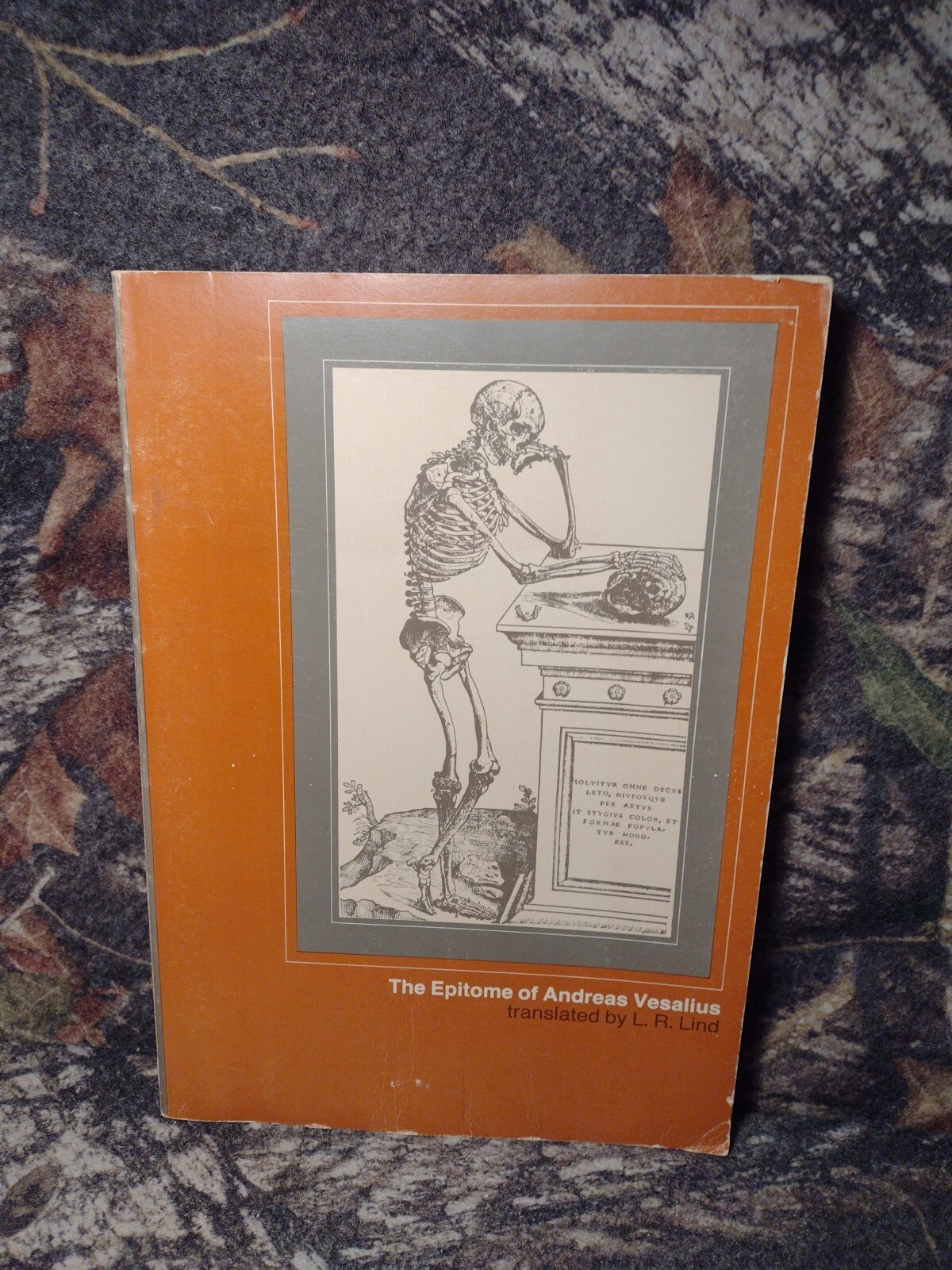 MIT PRESS: The Epitome of Andreas Vesalius by L.R. Lind -1969 Vintage Paperback