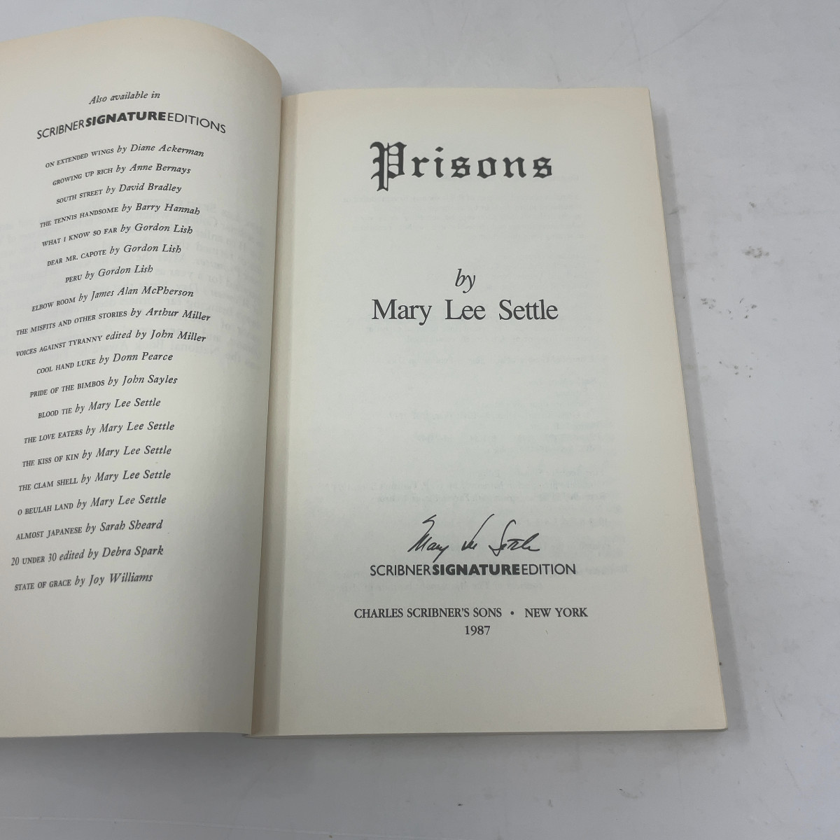 Prisons by Mary Lee Settle PB First Thus Very Good 1987