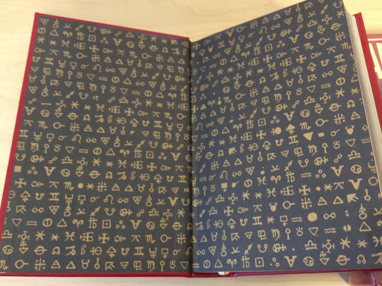 The Da Vinci Code / The Lost Symbol by Dan Brown – leather bound – New