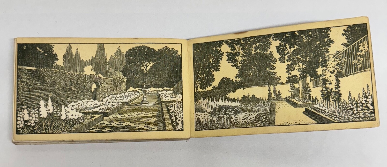 Pocket Library Garden Library 4 Seasons Ellen Eddy Shaw 1917