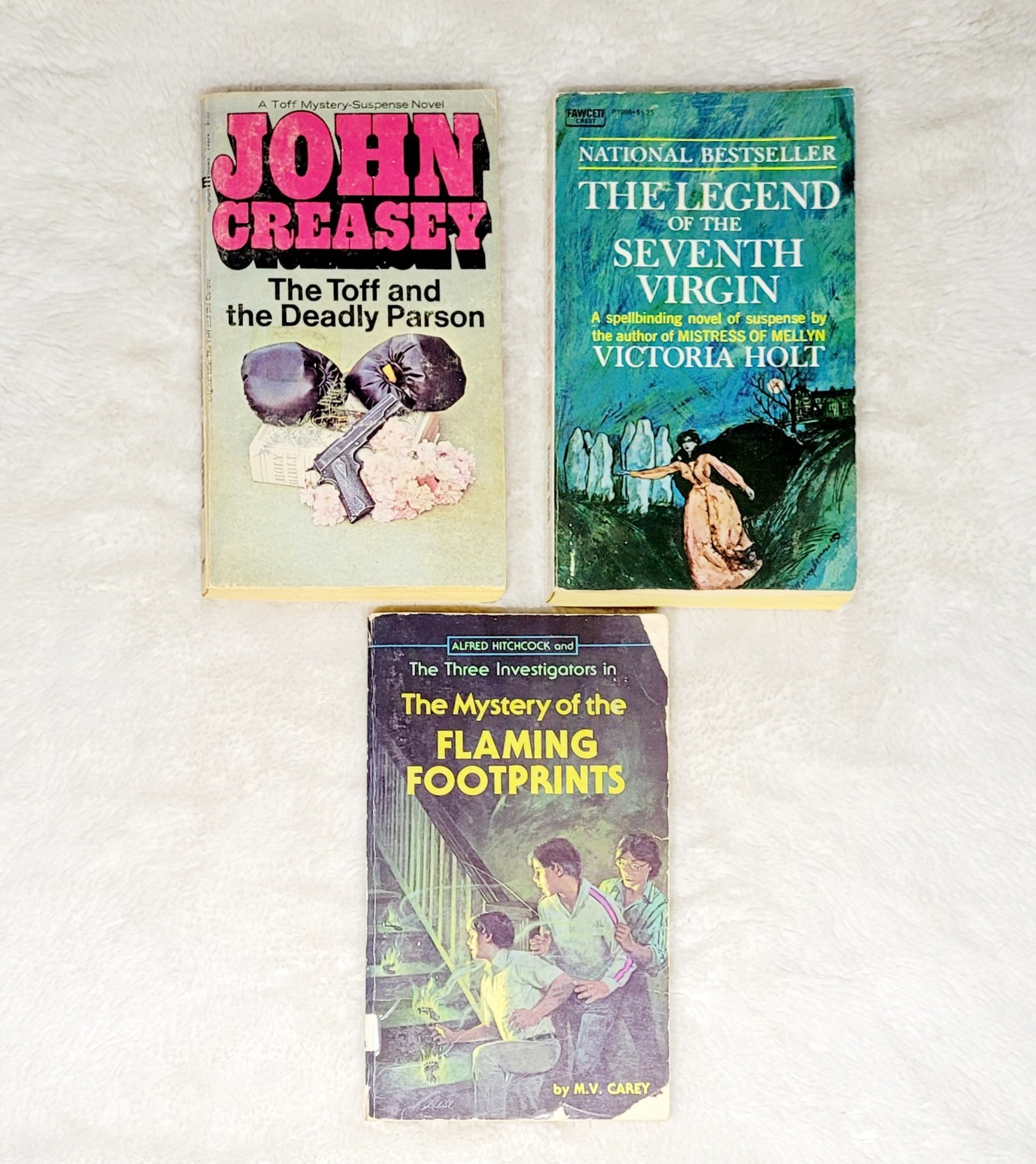 3 Vintage Mystery Suspense Novels Toff Alfred Hitchcock Holt Paperback Books