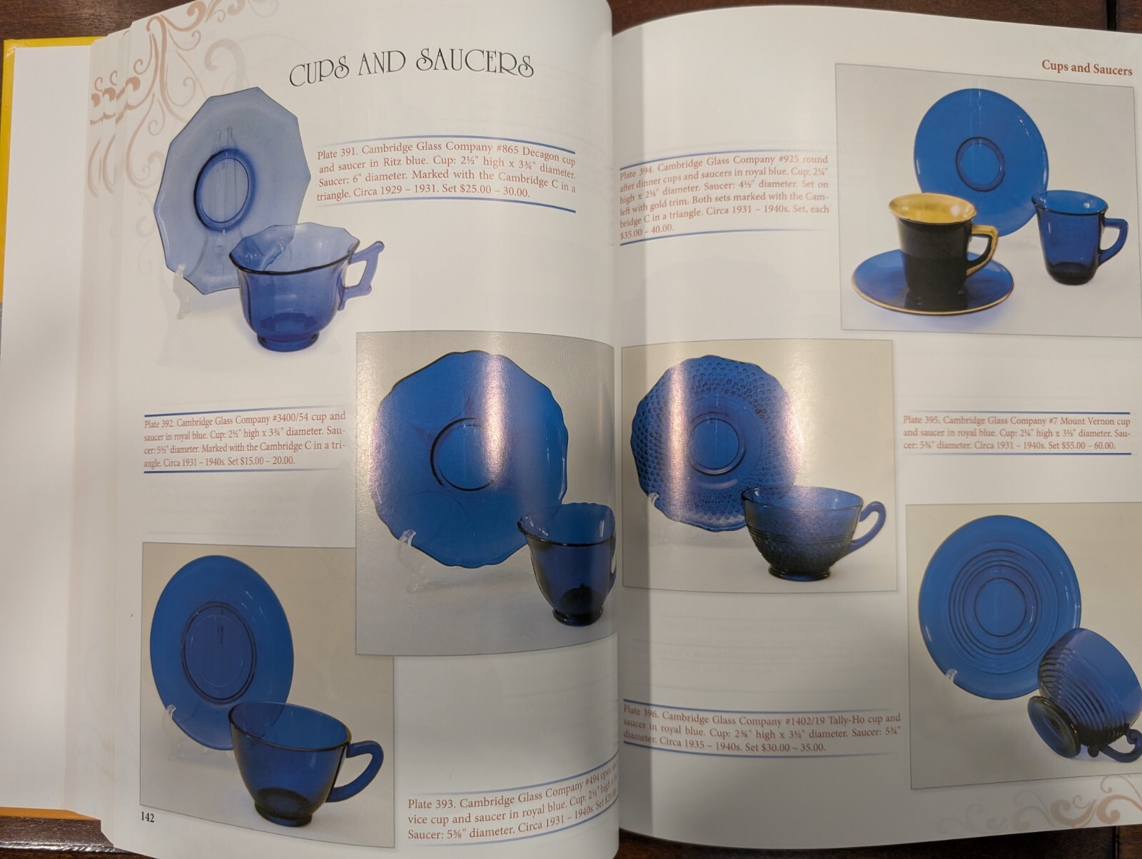Encyclopedia of Cobalt Glass Identification & Values HC by Tom Felt Gene Girard