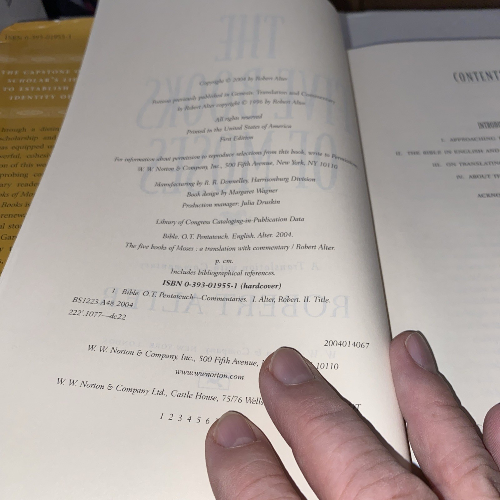 Robert Alter, Trans. / The Five Books of Moses 1st Edition 2004