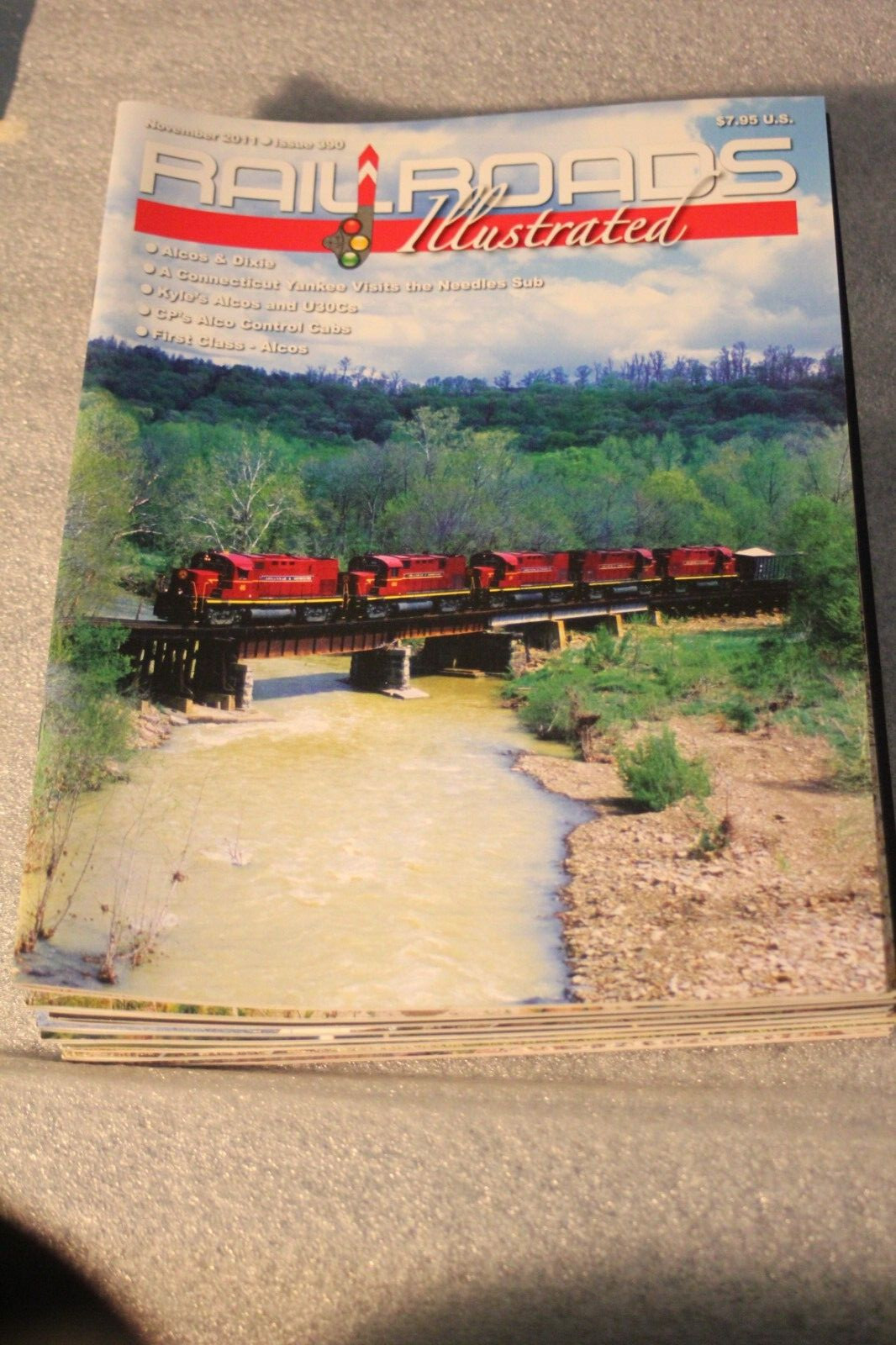 TRAIN RAILROADS ILLUSTRATED MAGAZINE NOV. 2011 #390 ALCOS & DIXIE CONNECTICUT