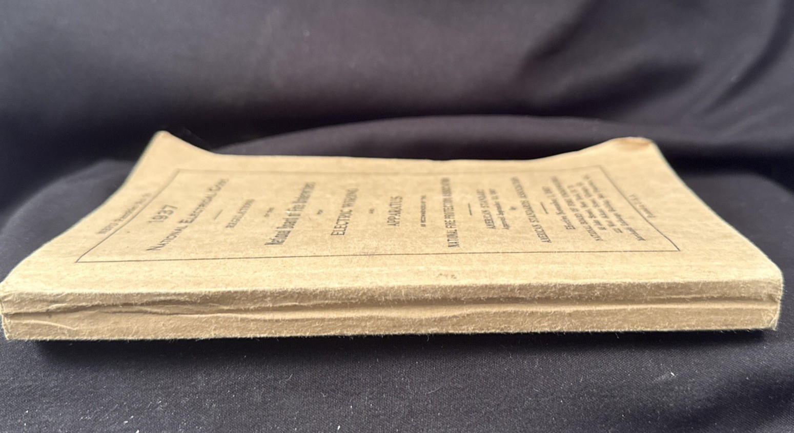 1937 National Electrical Code NBFU Pre?NFPA Edition • Vintage Electrical Safety