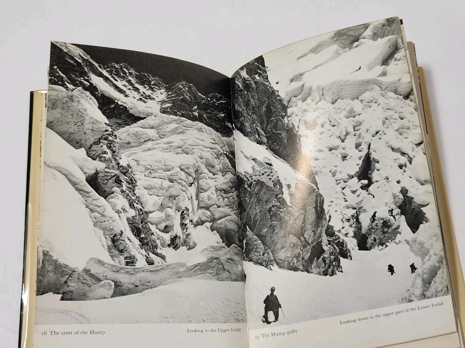 Kangchenjunga The Untrodden Peak Charles Evans 1956 HC/DJ Blue HC