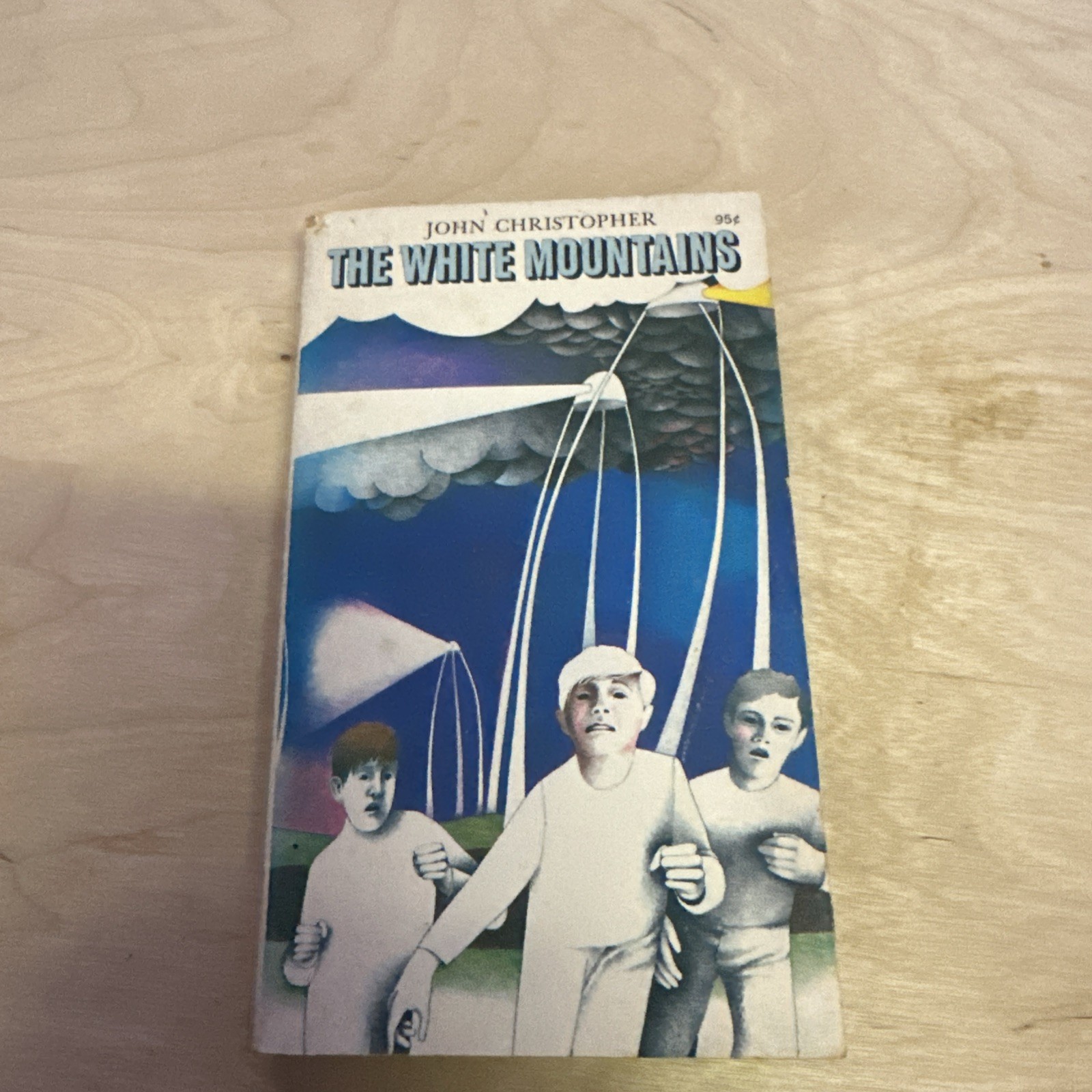 THE WHITE MOUNTAINS by John Christopher 1967 Collier Paperback
