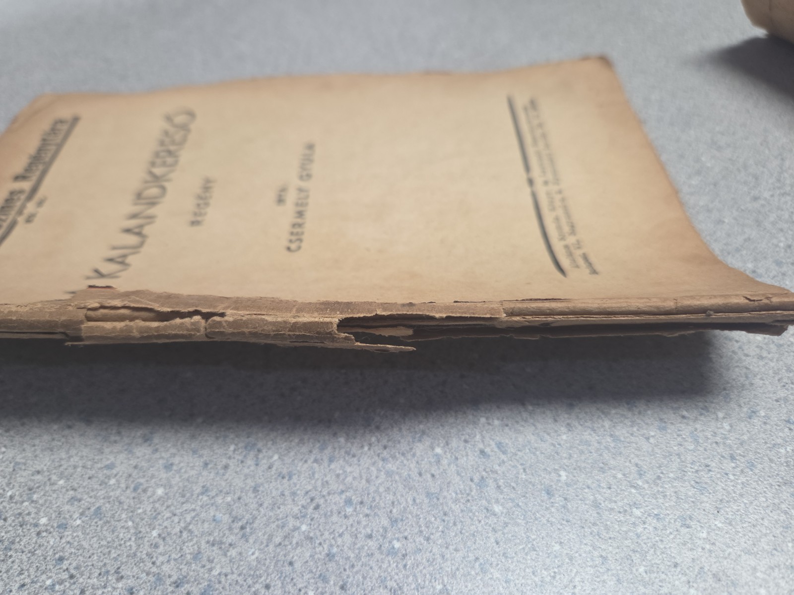 1937 Friss Ujsag Novel Gyula Csermely – A Kalandkereso „The Adventure Seeker“