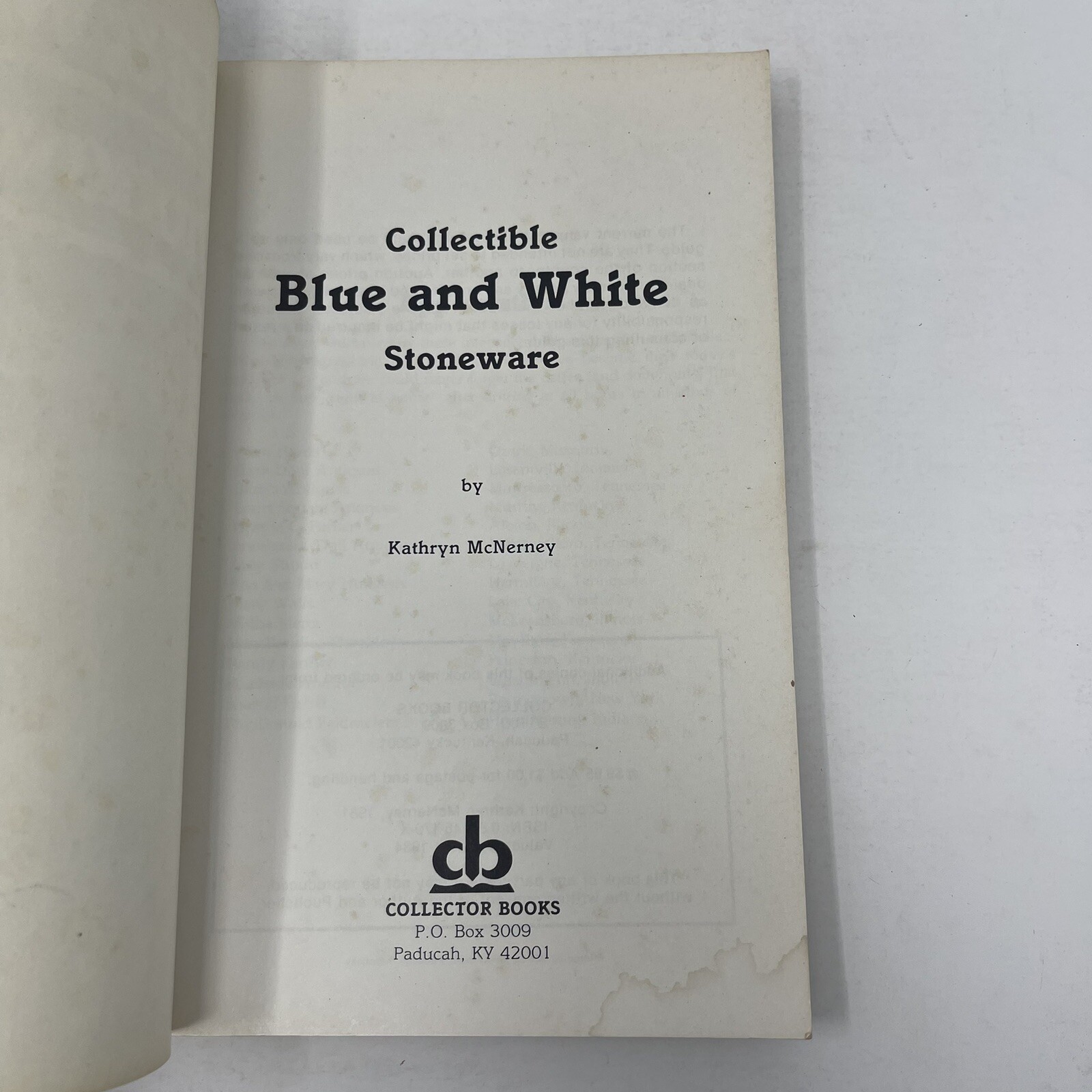 Blue & White Stoneware Value Guide Kathryn McNerney 1981 PB Illustrated