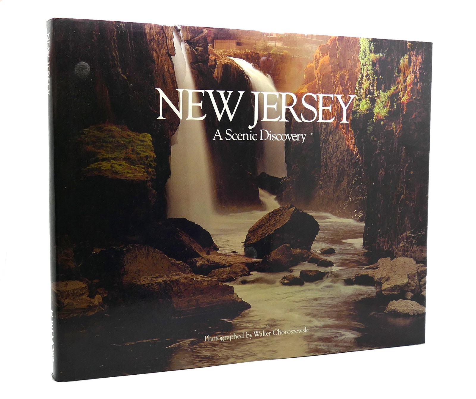 Walter Choroszewski; John Cunningham NEW JERSEY A Scenic Discovery 1st Edition 1