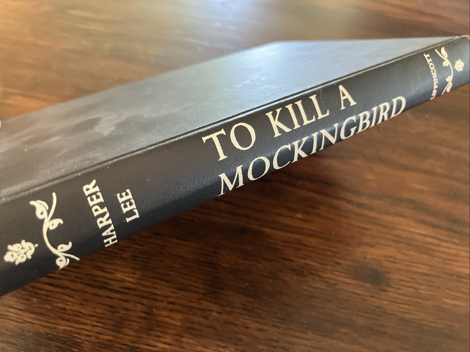 1960 edition of „To Kill a Mockingbird“ by Harper Lee, published J.B. Lippincott