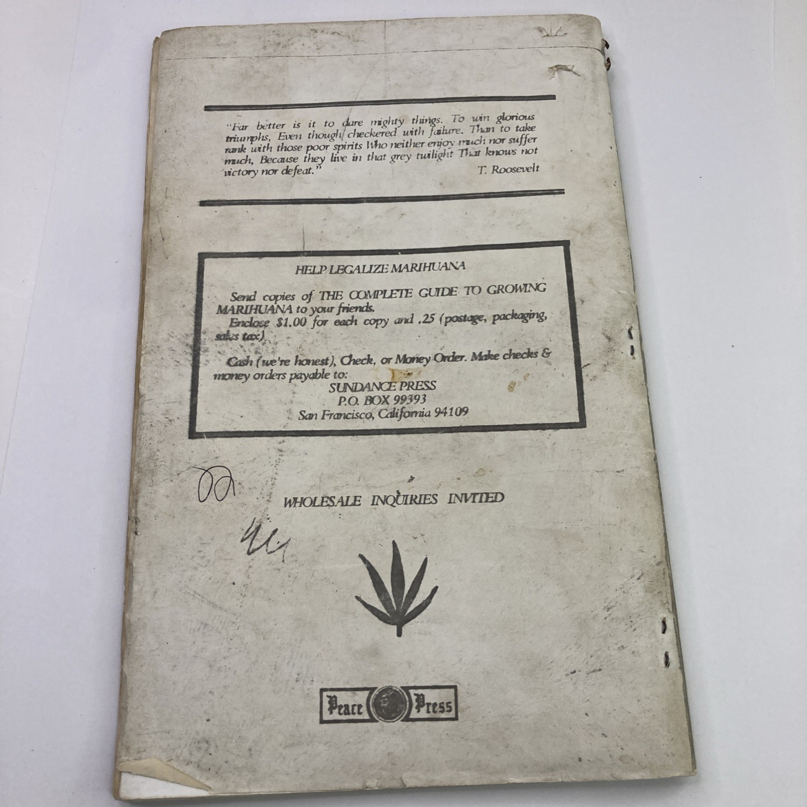 VNTG The Complete Guide to Growing Marijuana by Dave Fleming 1970 Peace Press