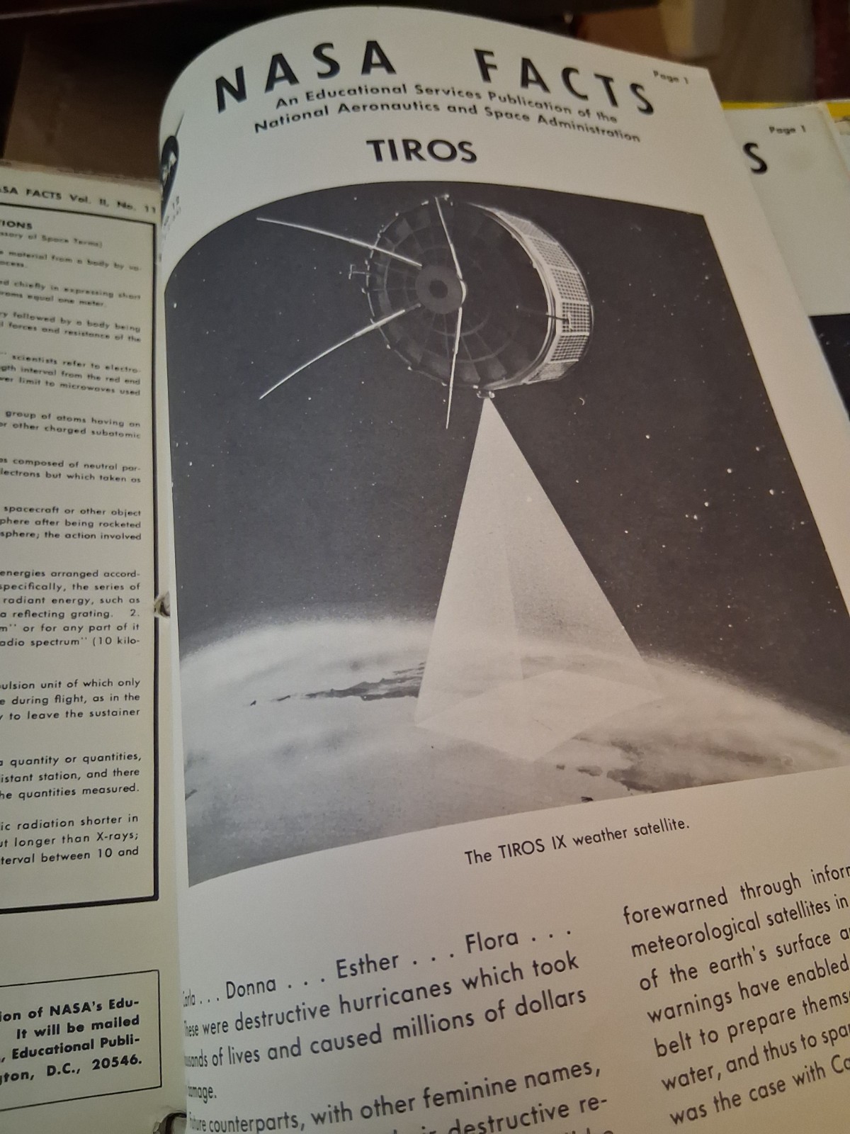 great bundle. NASA FACTS explorer plus many other space items