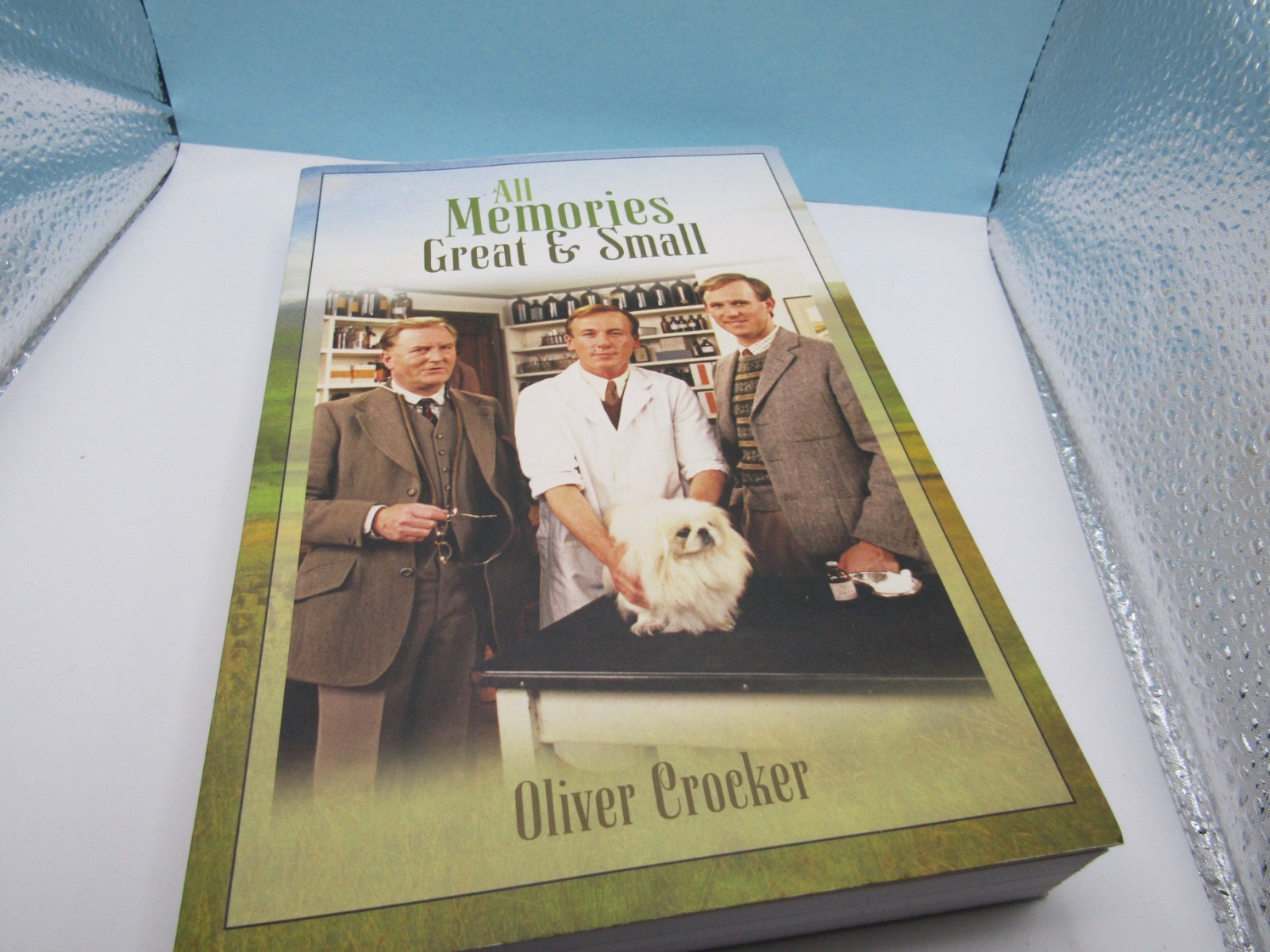 RARE FIRST PAPERBACK EDITION ALL MEMORIES GREAT & SMALL OLIVER CROCKER HERRIOT