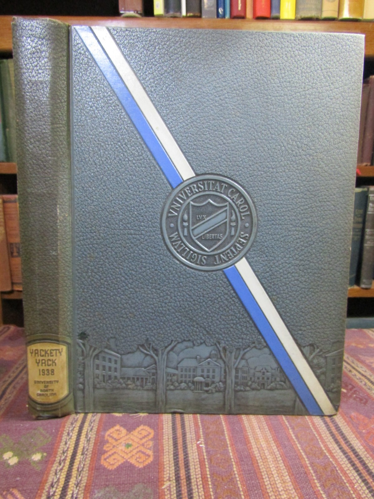 1938 YACKETY YACK, YEARBOOK OF THE UNIVERSITY OF NORTH CAROLINA Chapel Hill