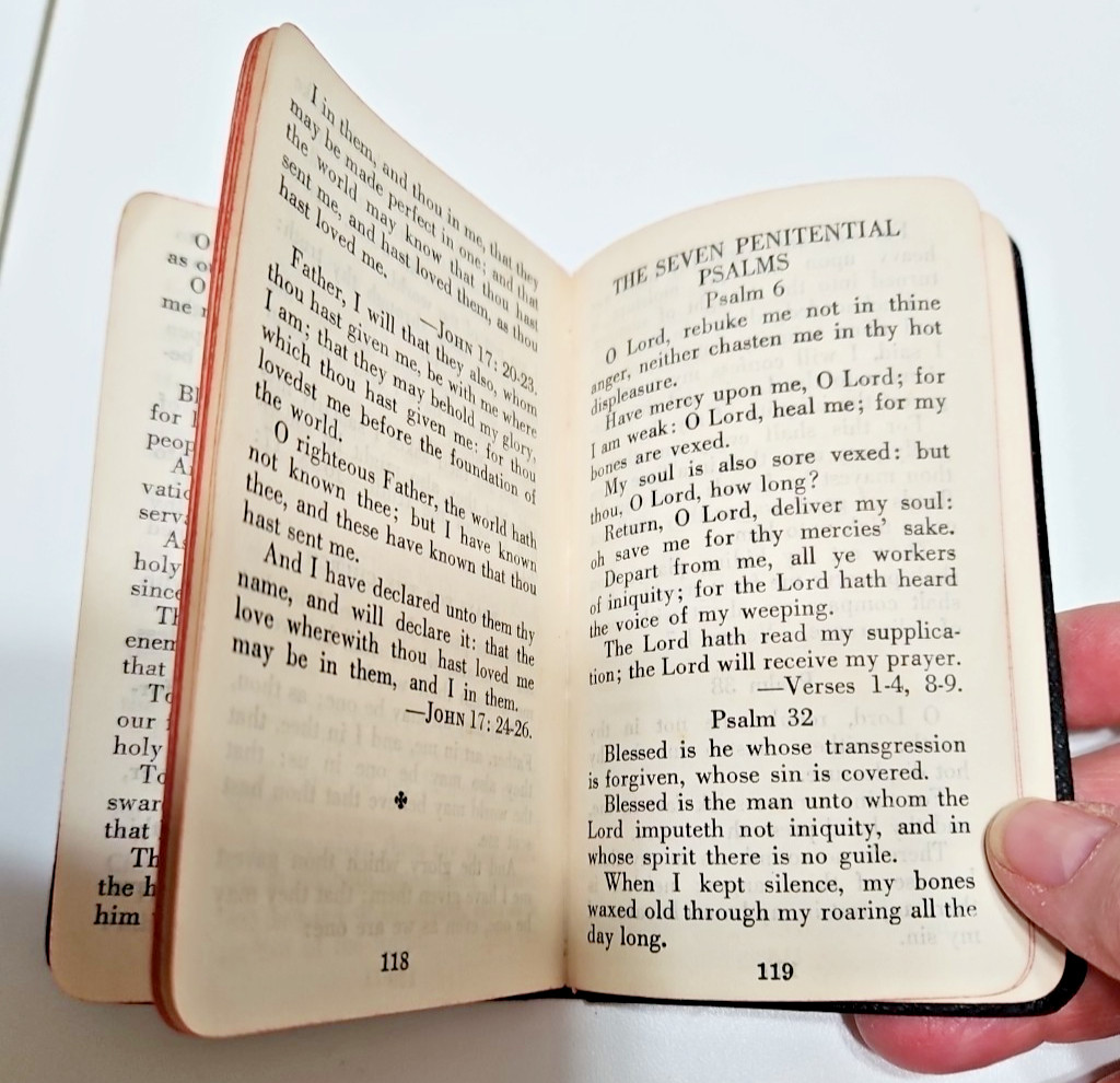 Ralph Spaulding Cushman A POCKET PRAYER BOOK ~ The Upper Room Nashville TN