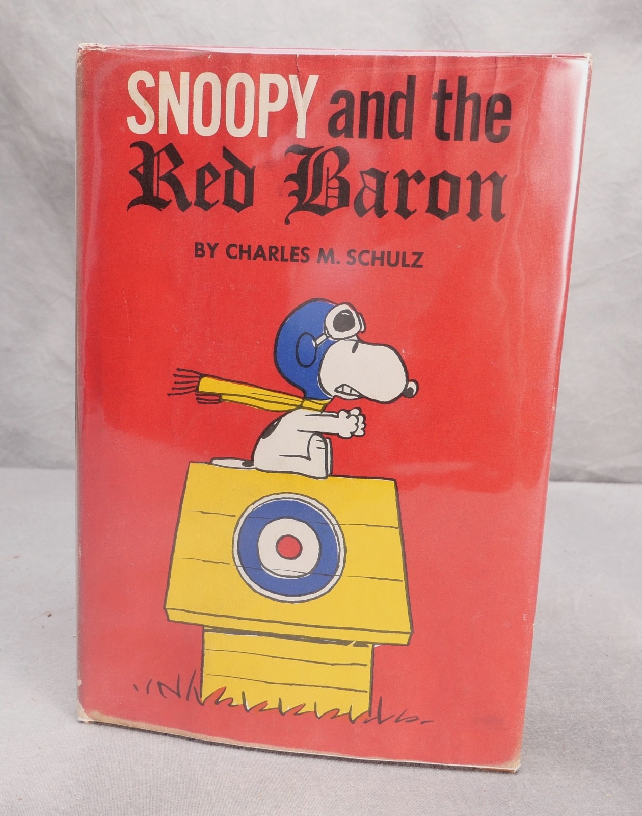 Snoopy and The Red Baron by Charles Schulz – 1st Edition 1966 – FREE US SHIPPING