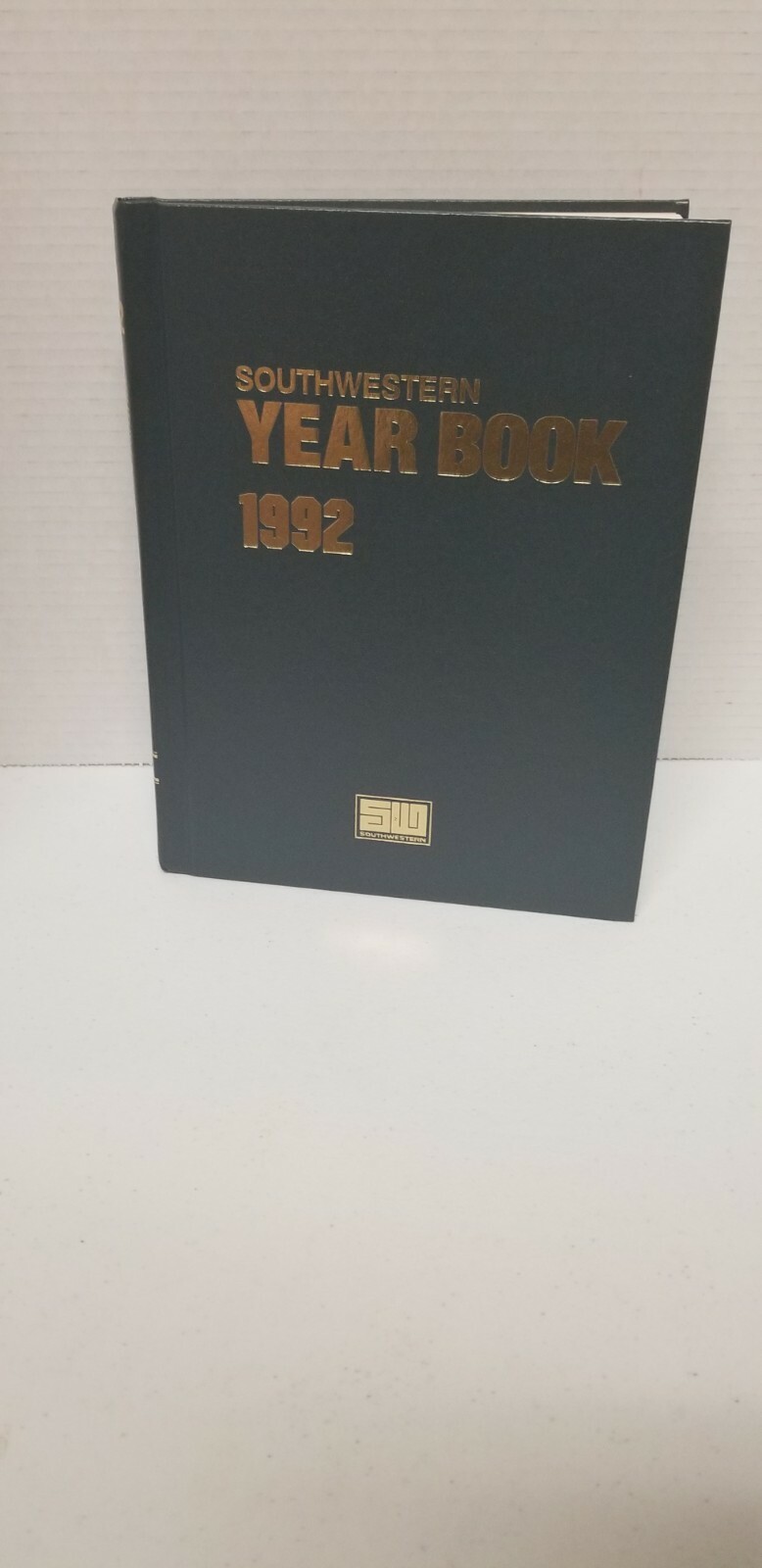 Southwestern Year Book. 1992. The Southwestern Company. Nashville. Tn.