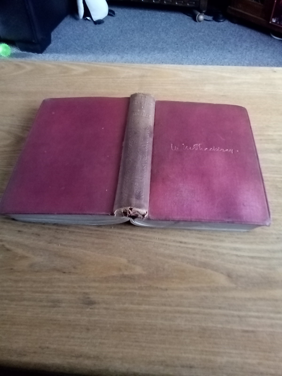 W M Thackeray: The Newcomes Hardback Collins c1910 illustrated with photographs