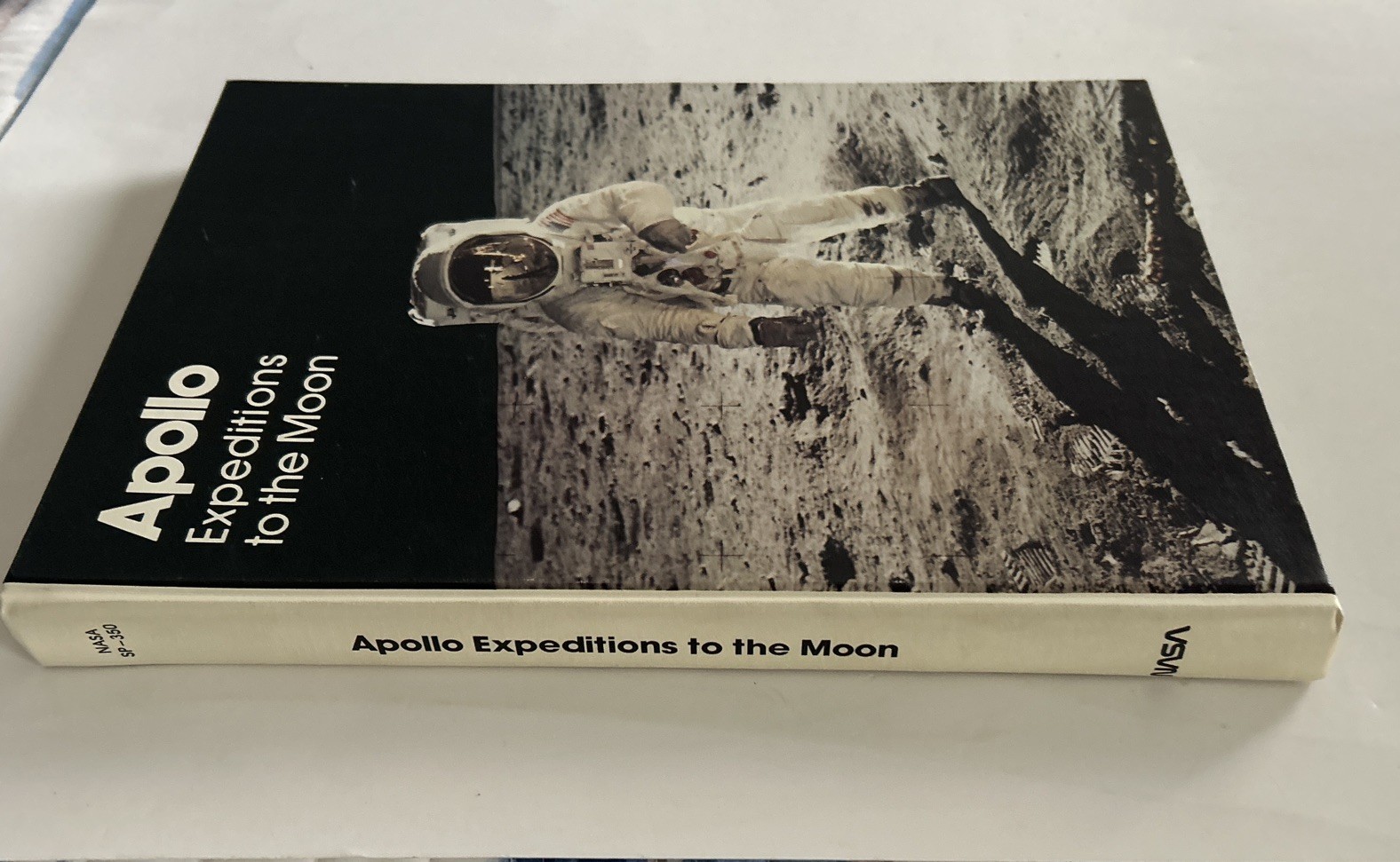 Edgar M Cortright / Apollo Expeditions to the Moon NASA SP-350 1st Edition 1975