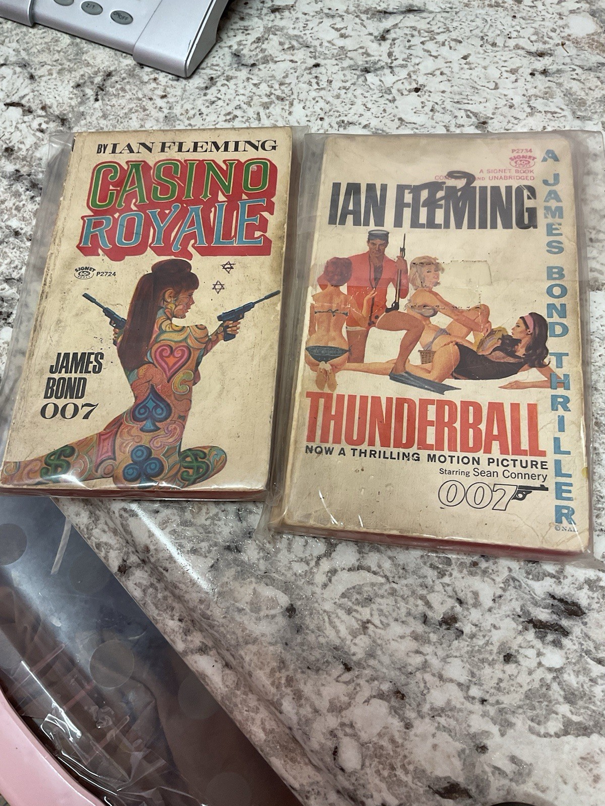 CASINO ROYALE + THUNDERBALL by Ian Fleming (SIGNET) James Bond 007 – RARE