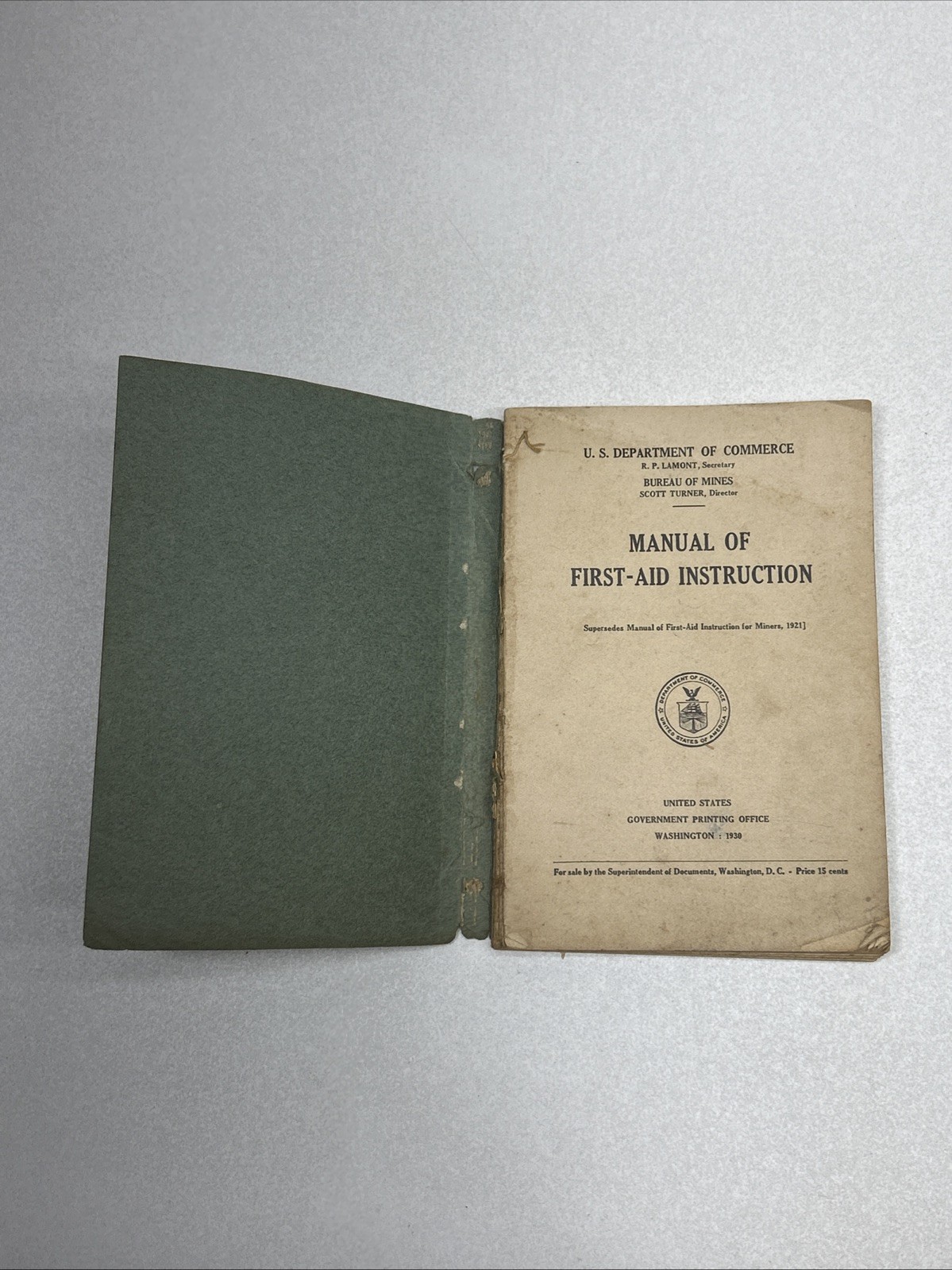 Manual of First Aid Instruction Book U.S. Dept Commerce Bureau of Mines 1930