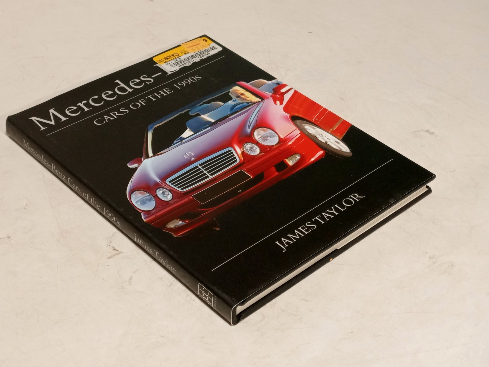 Vintage ‚Mercedes-Benz Cars of the 1990s‘ hard coffee table book by James Taylor