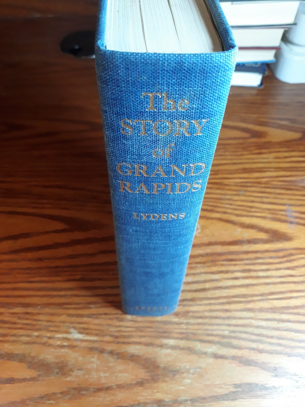 Z.Z. Lydens (Editor) THE STORY OF GRAND RAPIDS Kregel Publications 1966