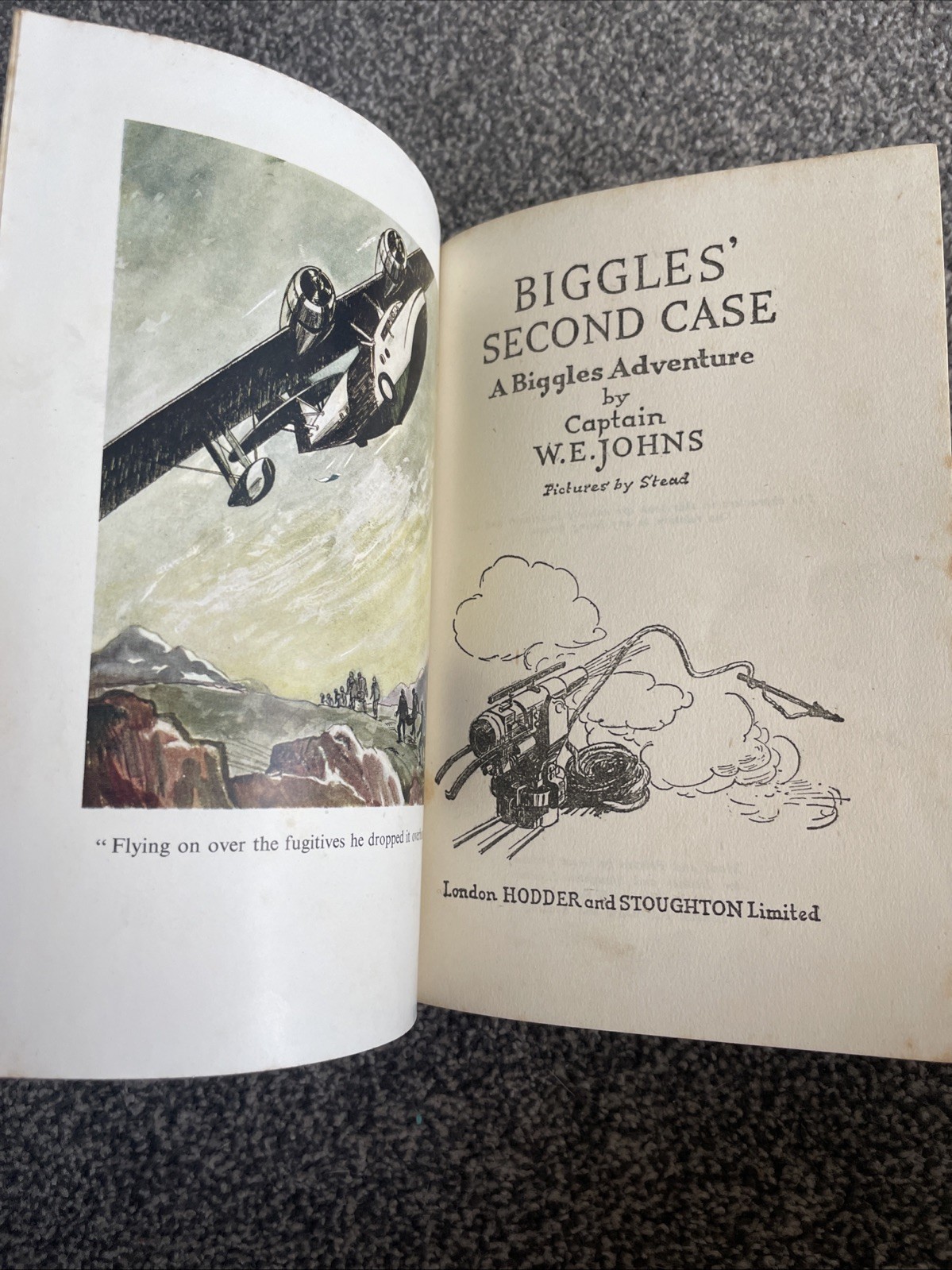 Biggles Books Bundle x 4 W E Johns Inc 2 First Editions