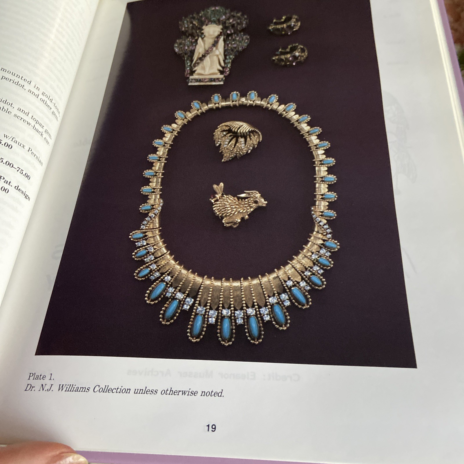 Lot Of 2 Books 50 Years Of Collectible Fashion Jewelry/art Nouveau Jewelry & Fan