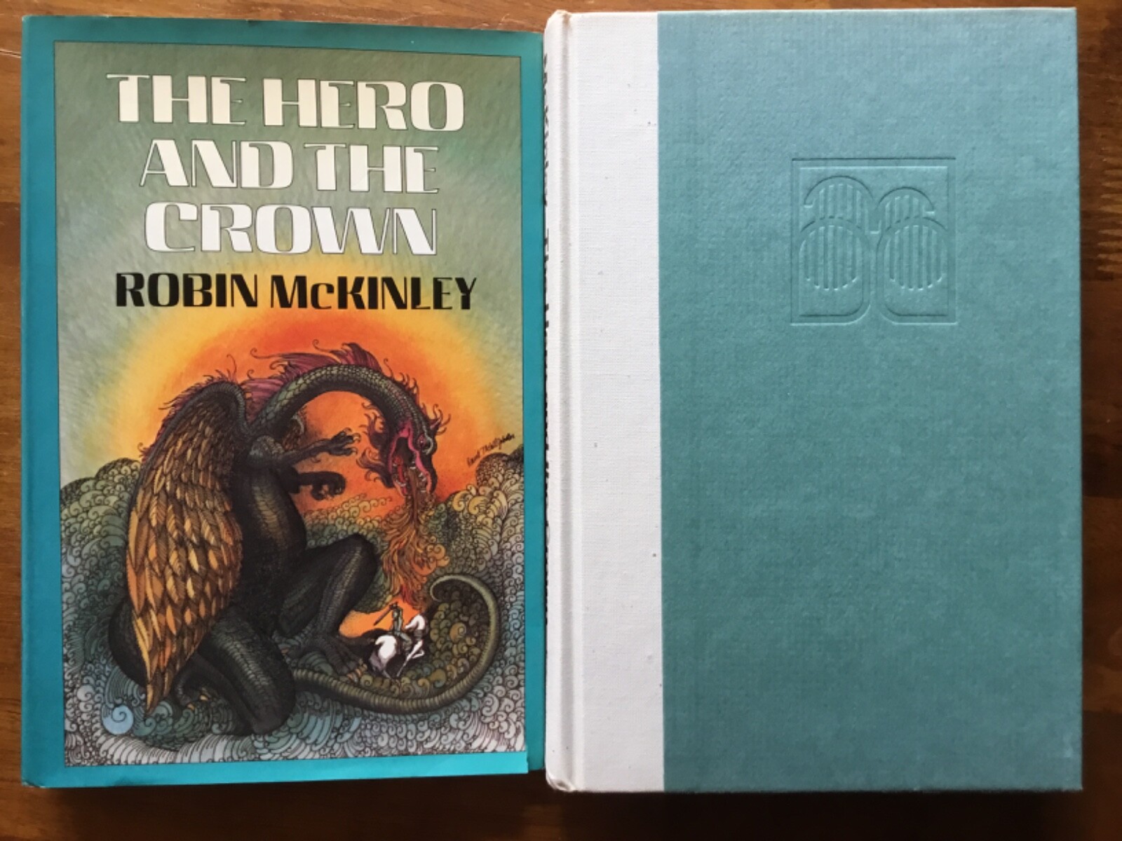 VG 1985 HC in a DJ First Edition Hero & Crown Newbery Winner Robin McKinley