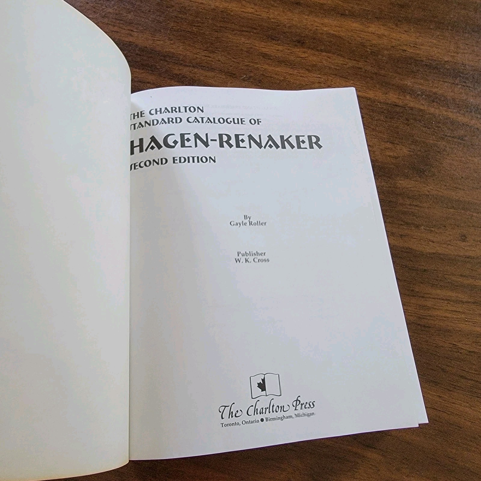 The Charlton Standard Catalogue of Hagen-Renaker by Gayle Roller