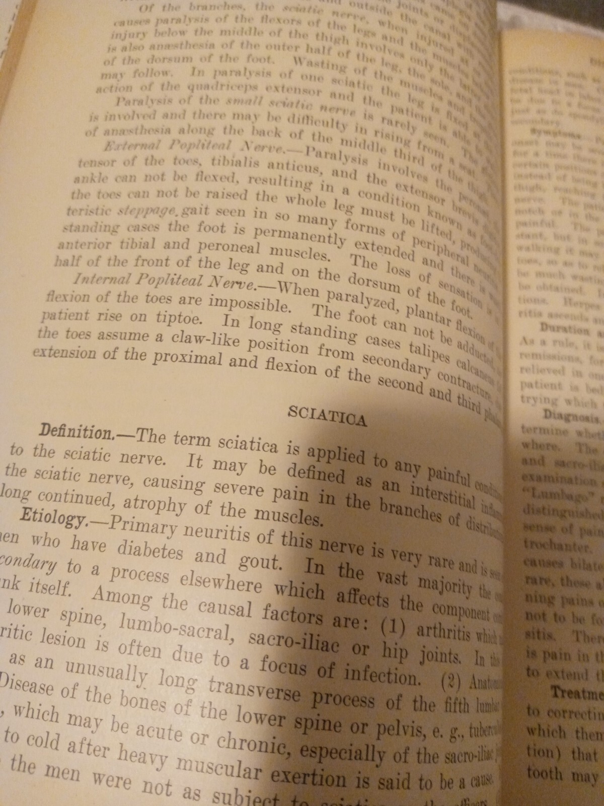 1922 (9th Edition) „The Principles & Practice Of Medicine „Antique Book