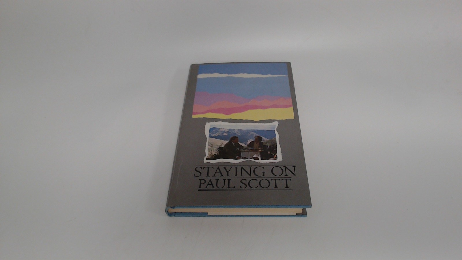 Staying on, Paul Scott, BCA, 1977, Hardcover