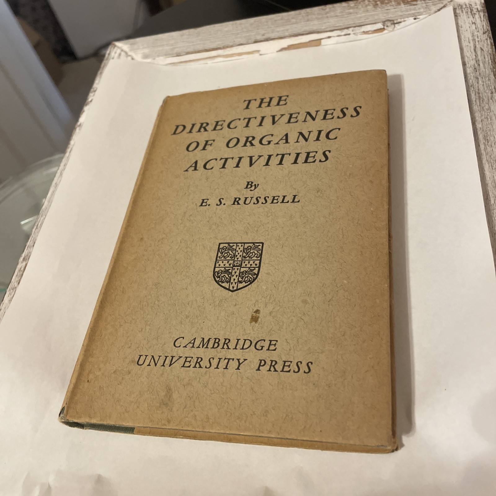 The Directiveness of Organic Activities ES Russell Cambridge Press 1946