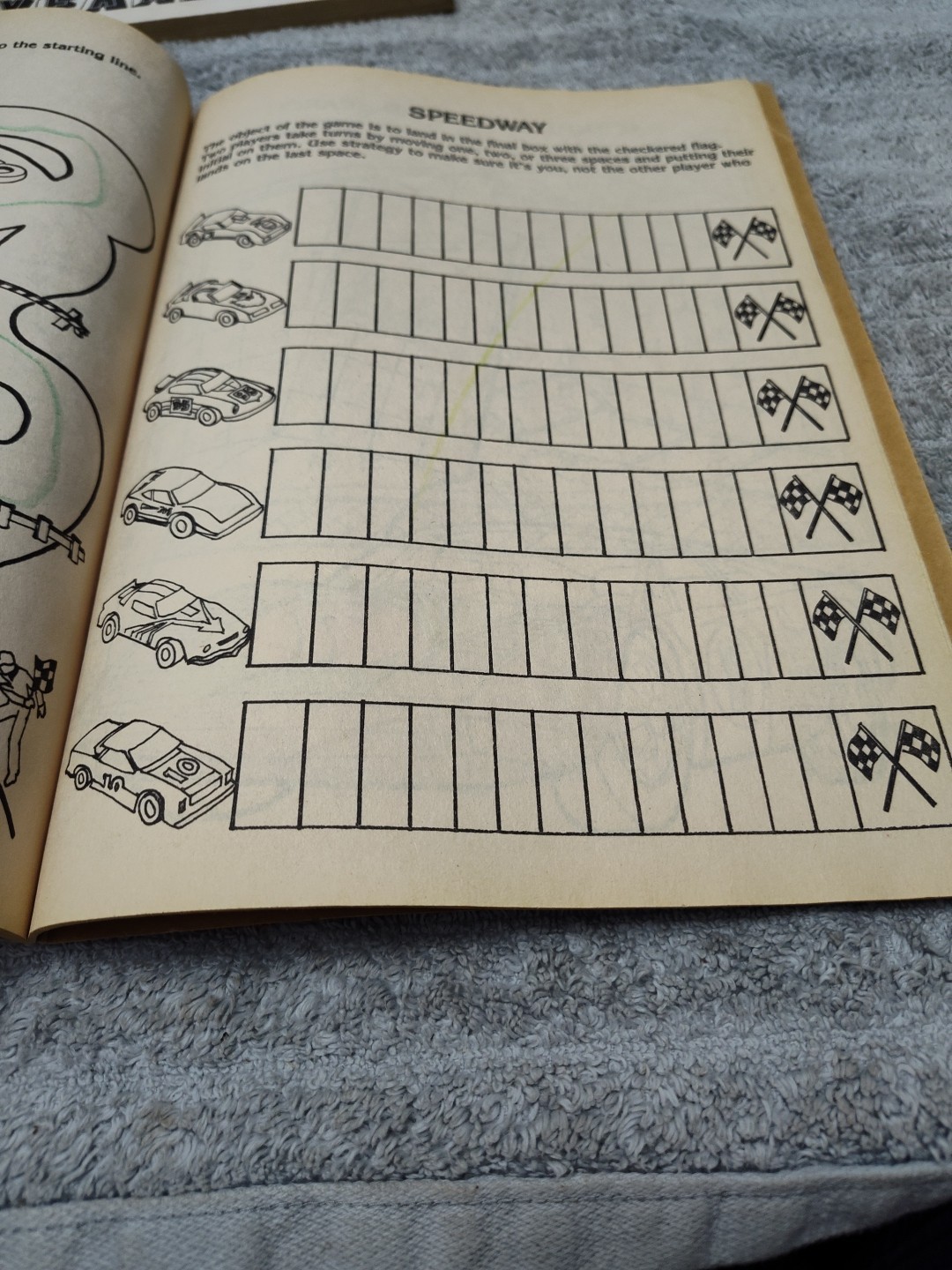 HOT WHEELS Coloring Activity Book (Golden) Vintage 1983 – Mattel