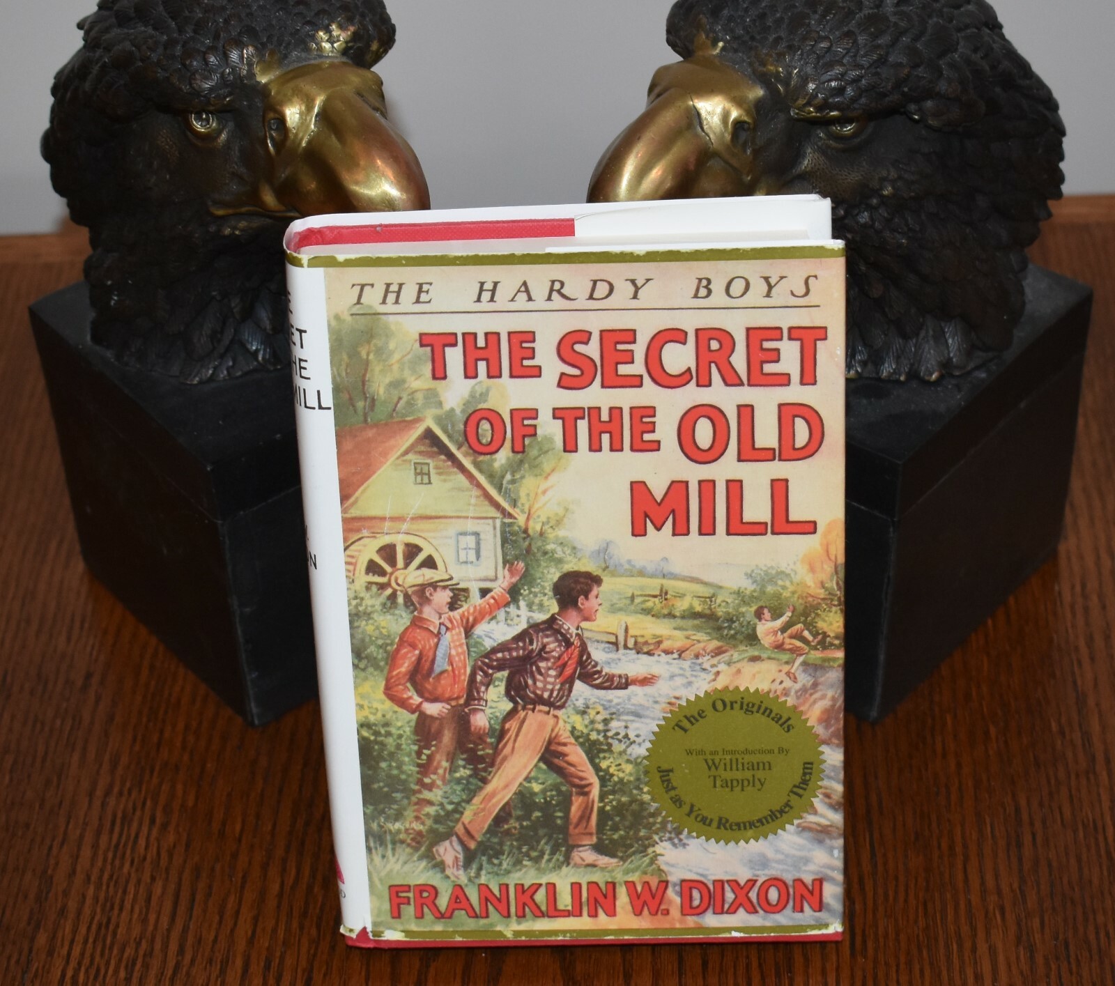 HARDY BOYS The Secret Of The Old Mill Franklin W. Dixon 1991 Applewood Books HB