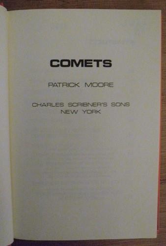 COMETS by Patrick Moore 1976 Revised Edition HBDJ