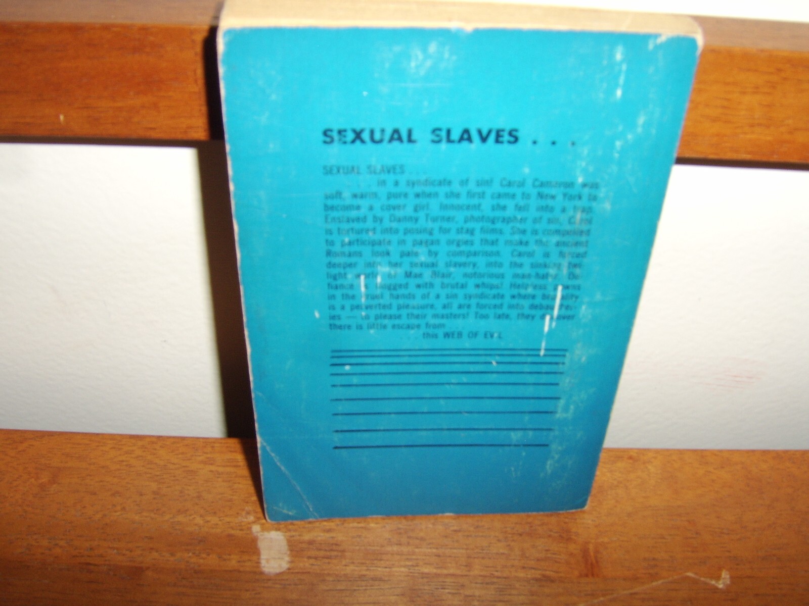 YOUNG STUDS ADULTS ONLY VINTAGE PAPERBACK GGA-EROTIC