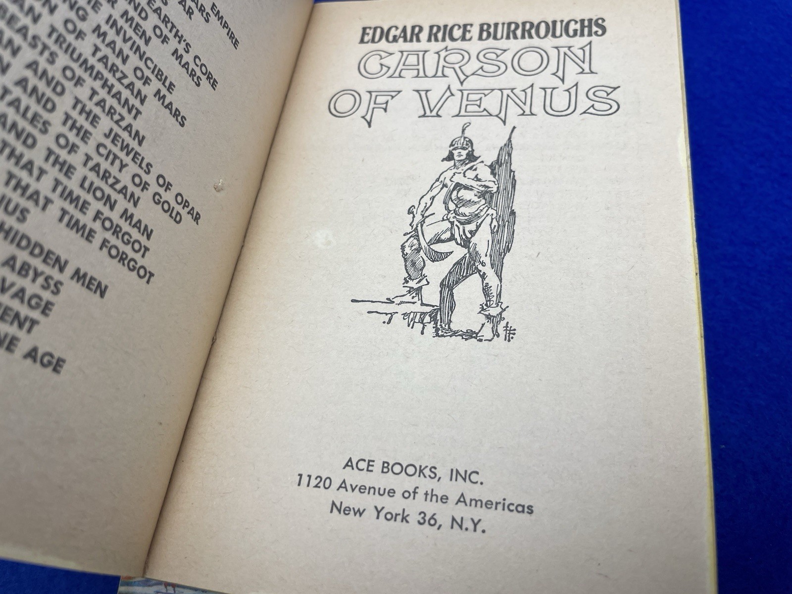 VINTAGE ACE SCI-FI FANTASY PAPERBACK LOT EDGAR RICE BURROUGHS THUVIA VENUS MARS