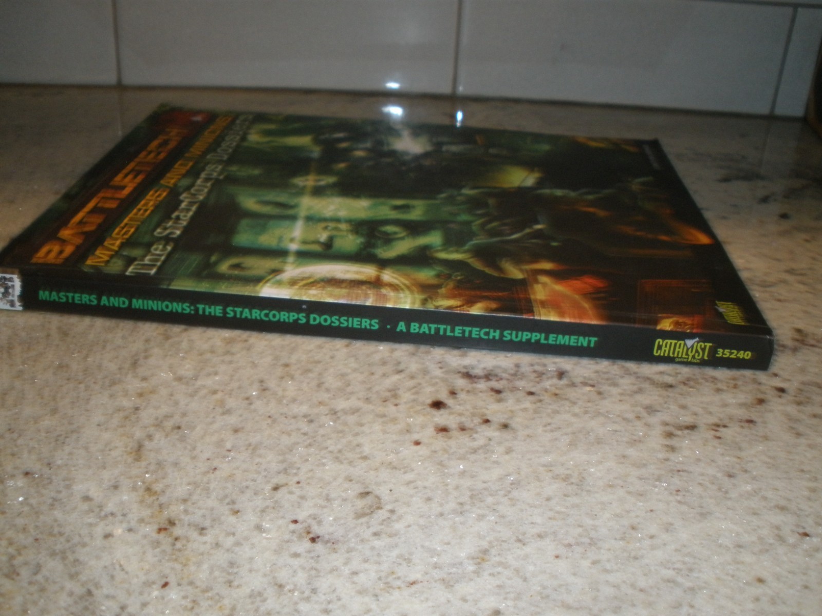 BATTLETECH MASTER AND MINIONS STARCORPS DOSSIERS PB 35240 2009
