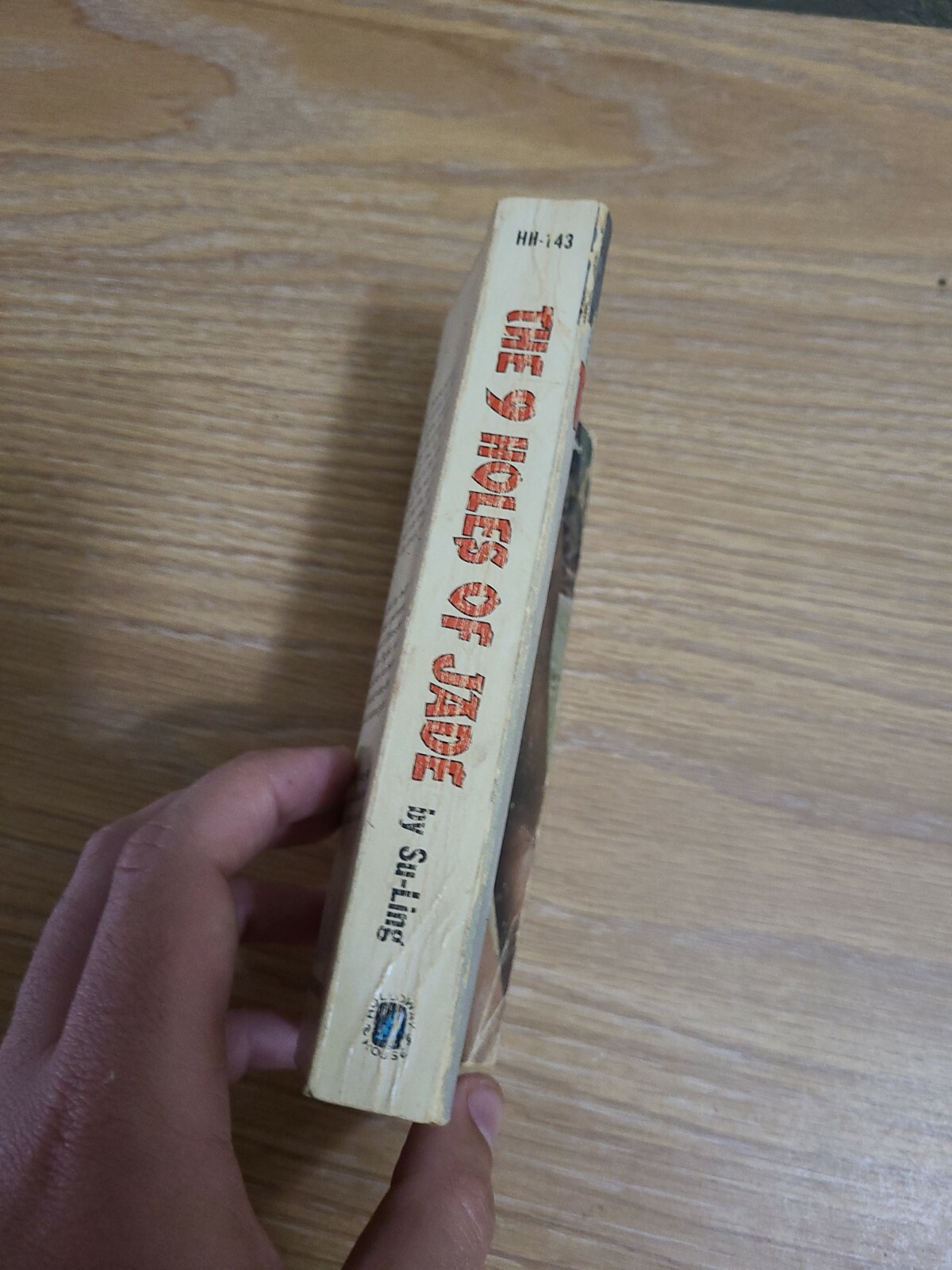 9 Holes of Jade by Su-Ling. Ultra-rare Sleaze Paperback. Holloway House.
