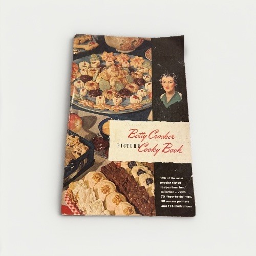 1948 Betty Crocker Picture Cook Book Softcover Vintage General Mills