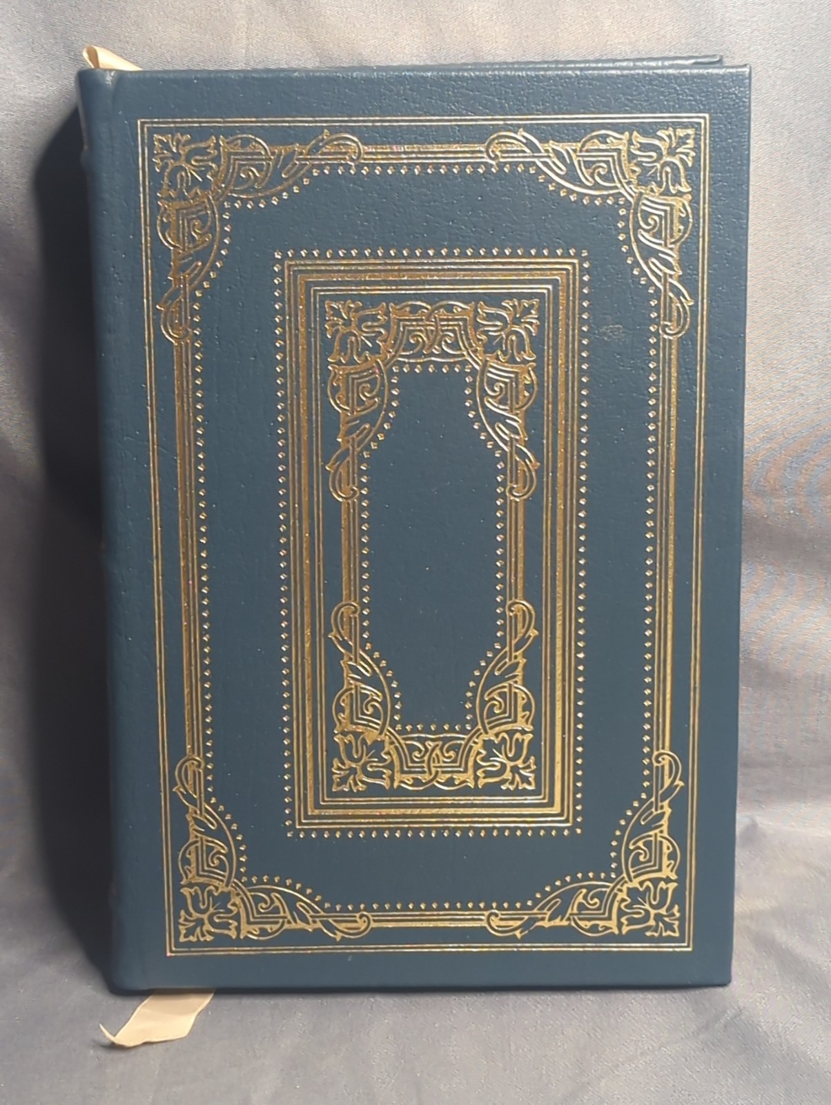 EASTON PRESS The Age of Innocence by Edith Wharton Leather Bound Excellent Look