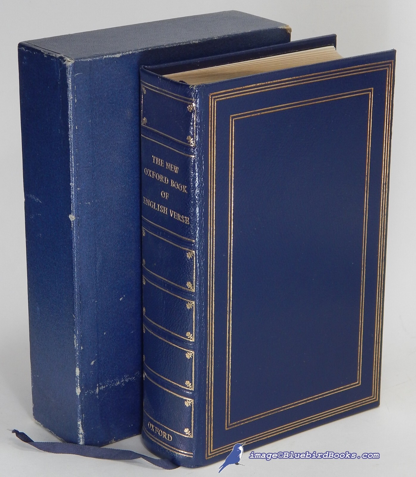 The New Oxford Book of English Verse, 1250-1950 edited by Helen GARDNER NF 89222
