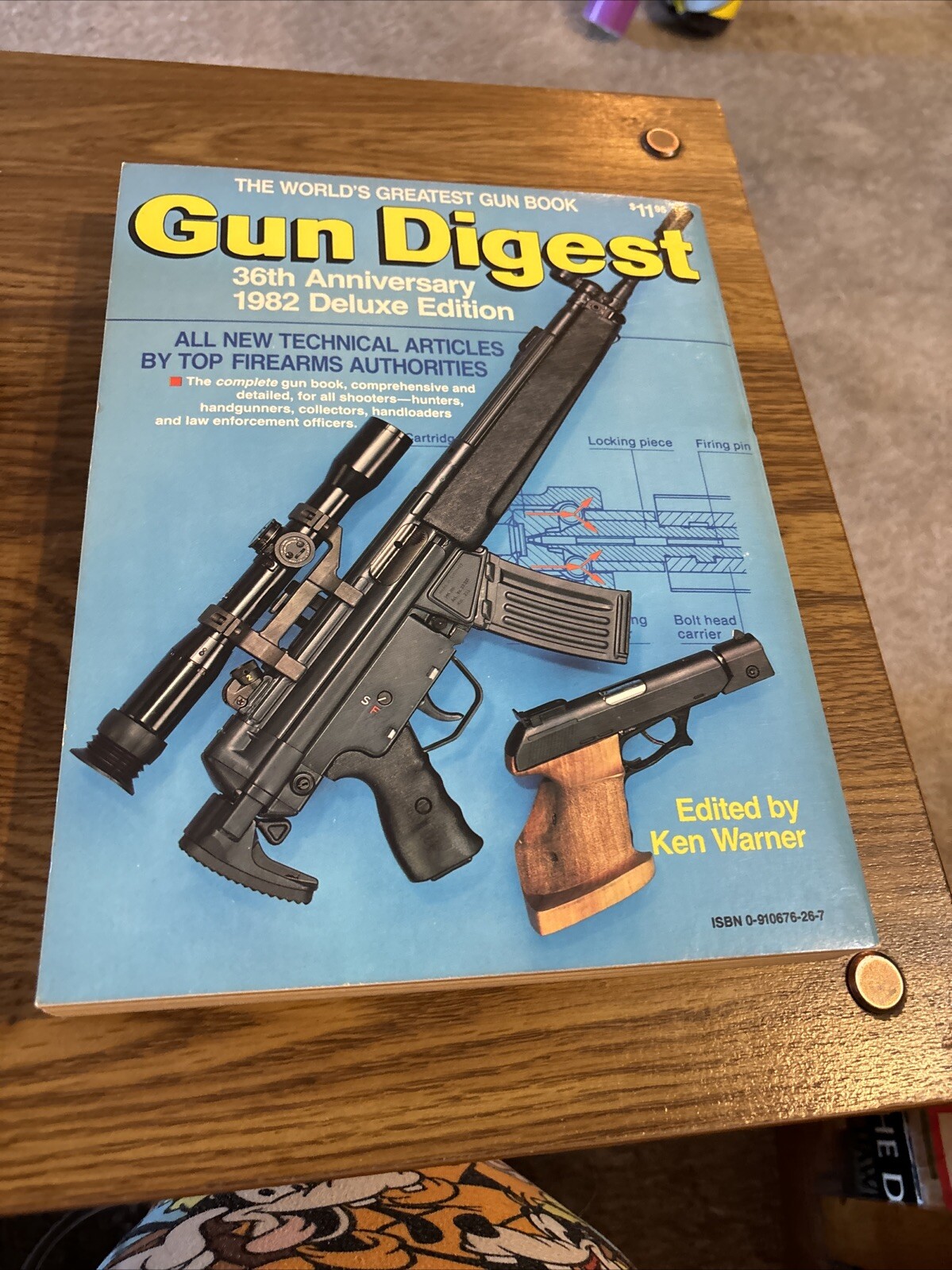Gun Digest , Ken Warner 1982 Softcover , Worlds Greatest Gun Book