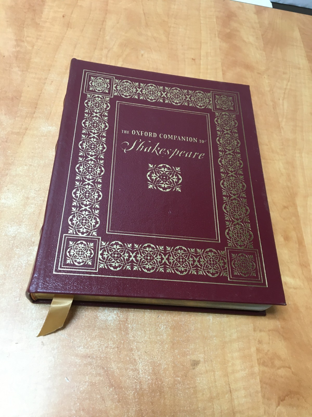 Easton Press THE OXFORD COMPANION TO SHAKESPEARE Collector’s Edition 9″ x 11″