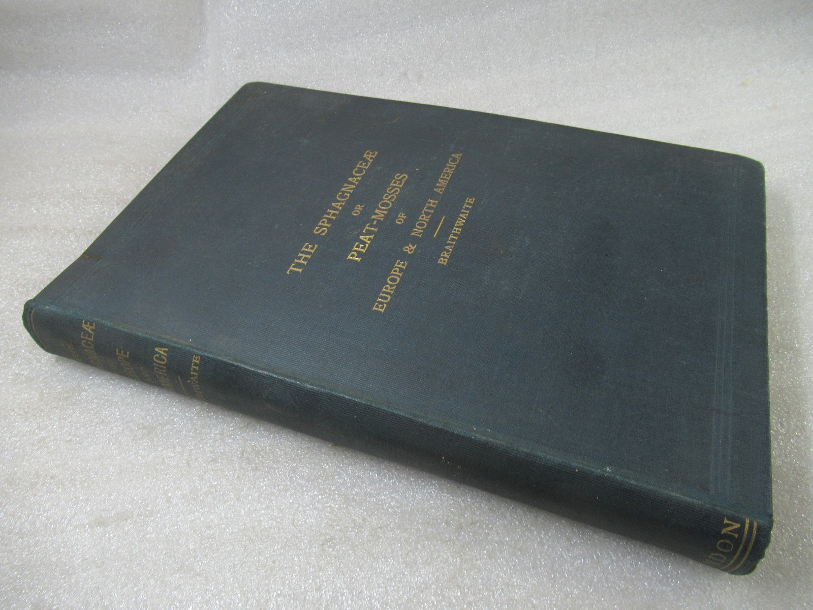 1880 The Sphagnacese or Peat-Mosses of Europe & North America – R Braithwaite